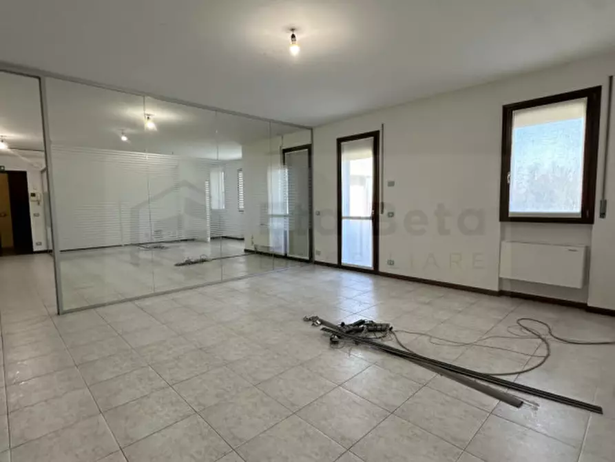 Immagine 10 di Ufficio in affitto  in Via San Francesco a Limena