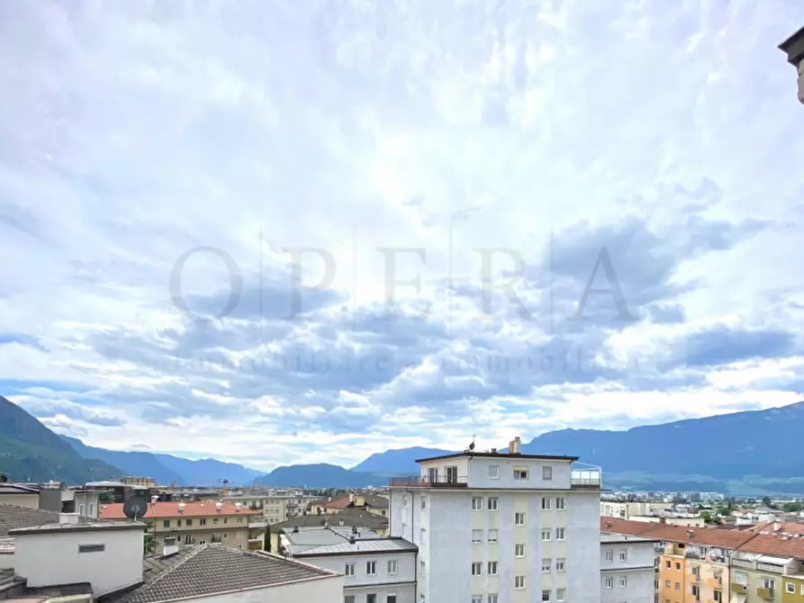 Immagine 1 di Attico in vendita  in Corso Libertà a Bolzano