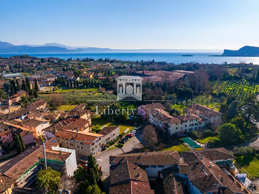 Immagine 4 di Appartamento in vendita  in Via Garibaldi a San Felice Del Benaco