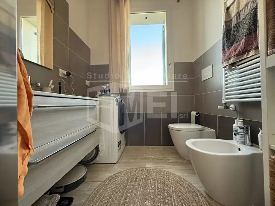 Immagine 21 di Appartamento in vendita  in Via Gaetano D'alesio a Livorno