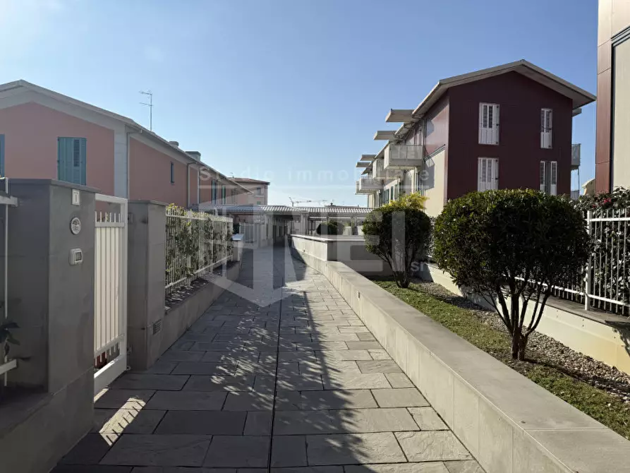 Immagine 42 di Appartamento in vendita  in Via Gaetano D'alesio a Livorno