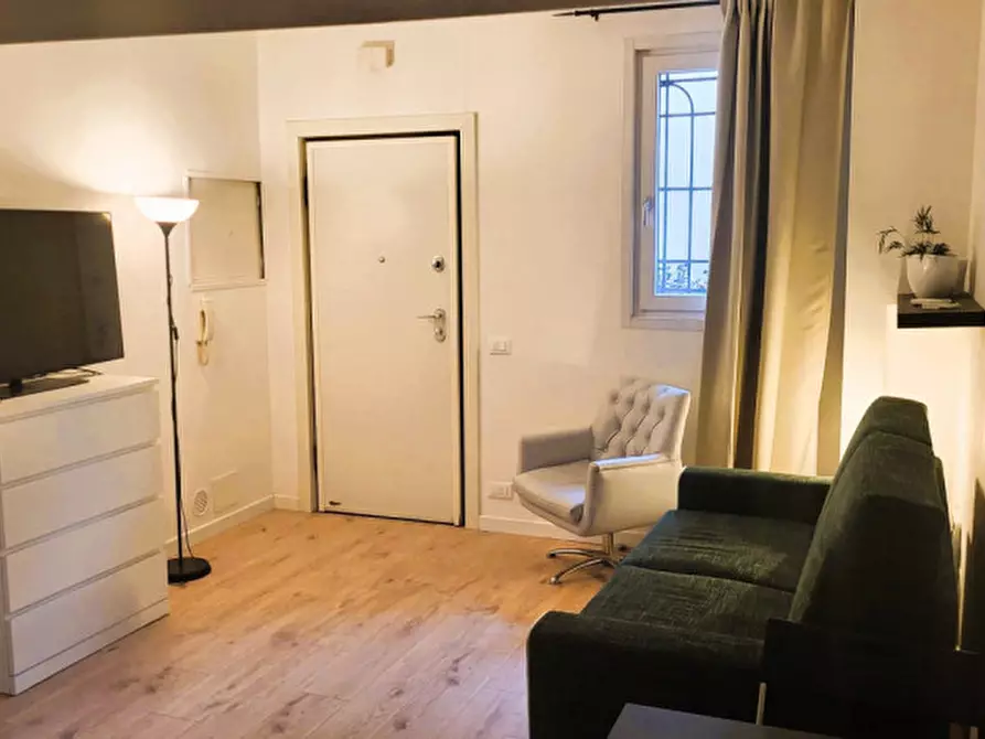 Immagine 2 di Monolocale in affitto  in VIA FRASSINAGO a Bologna