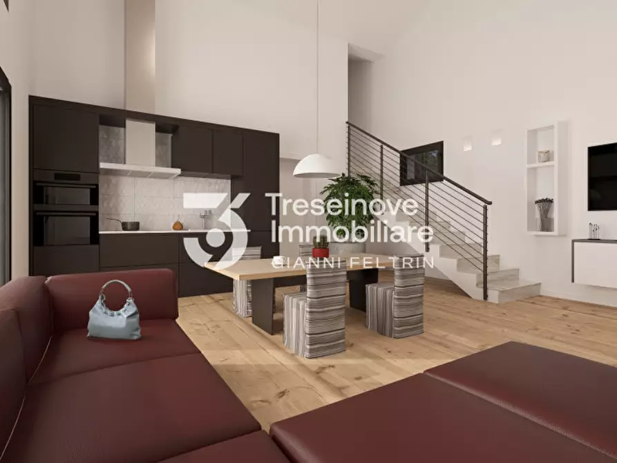 Immagine 5 di Casa trifamiliare in vendita  in Via Monsignor D'Alessi a Paese