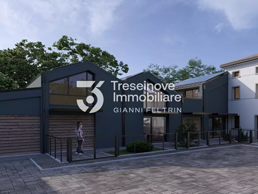 Immagine 8 di Casa trifamiliare in vendita  in Via Monsignor D'Alessi a Paese