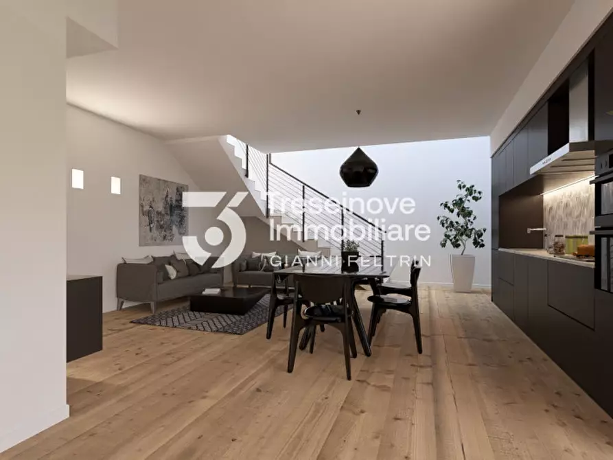 Immagine 14 di Casa trifamiliare in vendita  in Via Monsignor D'Alessi a Paese