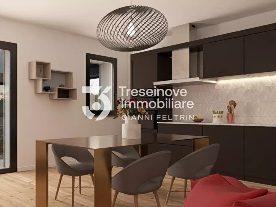 Immagine 15 di Casa trifamiliare in vendita  in Via Monsignor D'Alessi a Paese