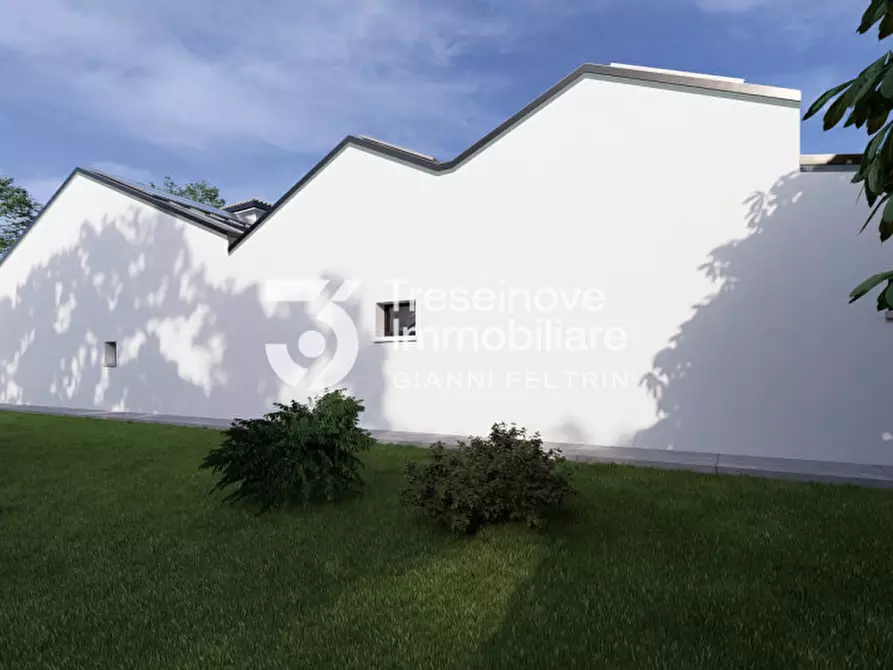 Immagine 19 di Casa trifamiliare in vendita  in Via Monsignor D'Alessi a Paese