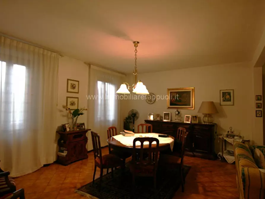 Immagine 4 di Appartamento in vendita  a Sinalunga