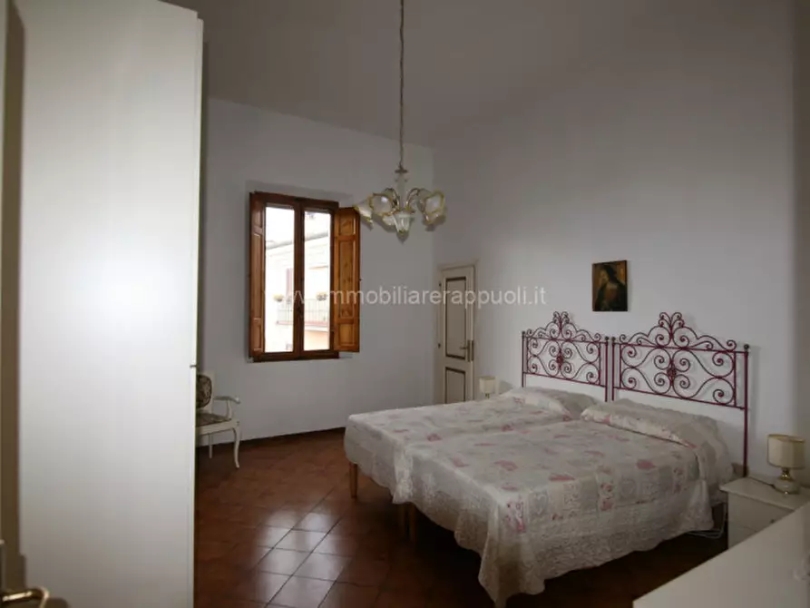 Immagine 8 di Appartamento in vendita  a Sinalunga