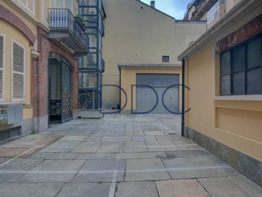 Immagine 27 di Appartamento in vendita  in via vittorio amedeo II 24 a Torino