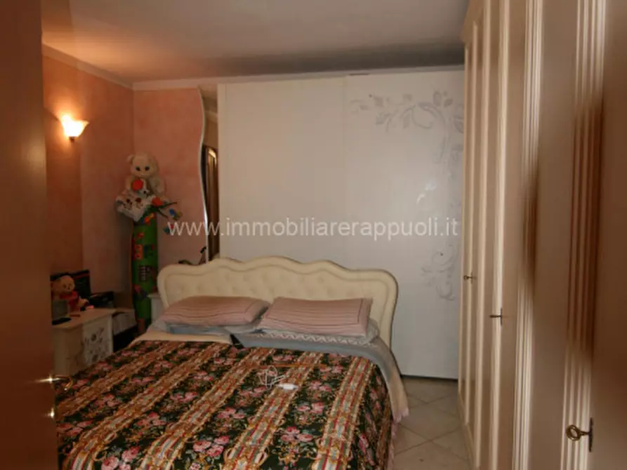 Immagine 4 di Villetta a schiera in vendita  a Rapolano Terme