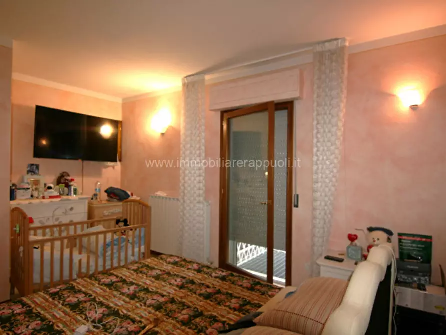 Immagine 5 di Villetta a schiera in vendita  a Rapolano Terme