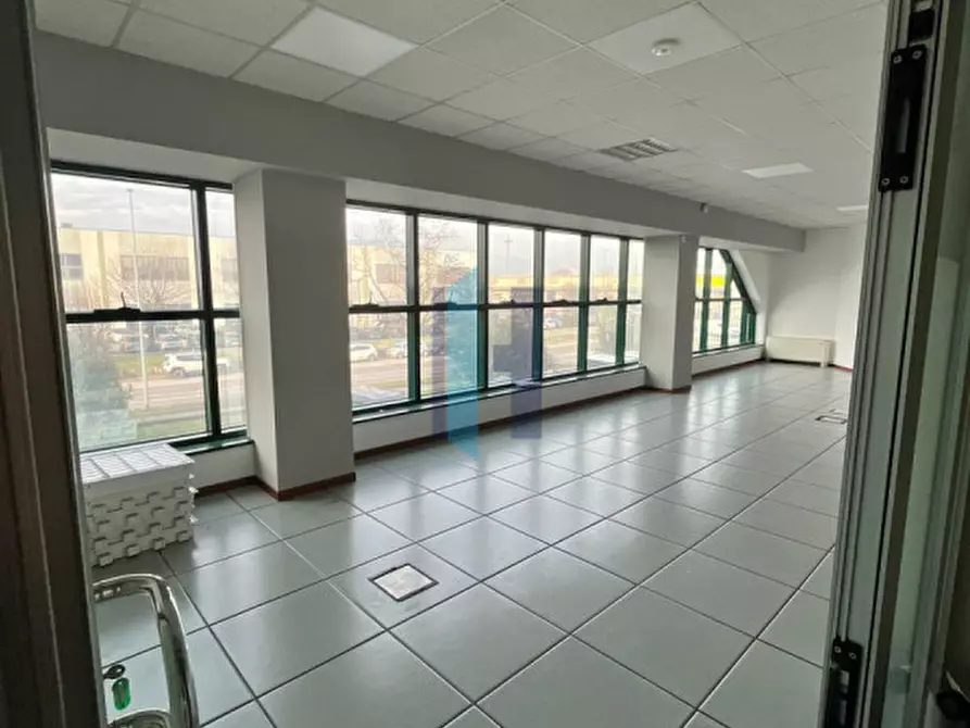 Immagine 2 di Ufficio in vendita  in via Ferri 2 a Borgosatollo
