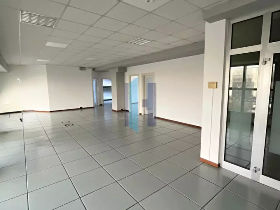 Immagine 4 di Ufficio in vendita  in via Ferri 2 a Borgosatollo
