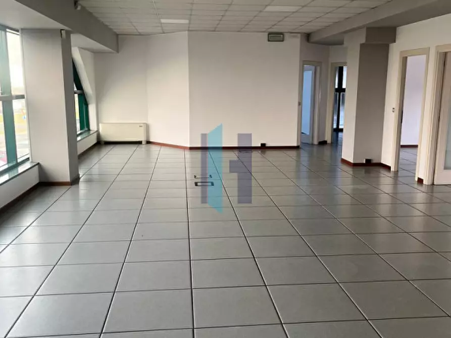 Immagine 5 di Ufficio in vendita  in via Ferri 2 a Borgosatollo