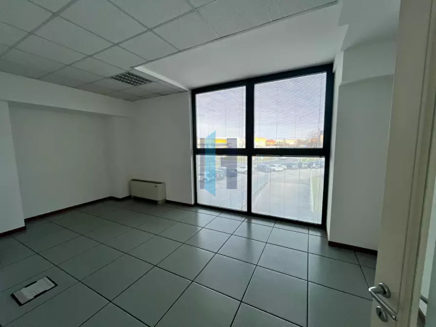 Immagine 8 di Ufficio in vendita  in via Ferri 2 a Borgosatollo