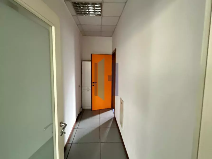 Immagine 11 di Ufficio in vendita  in via Ferri 2 a Borgosatollo