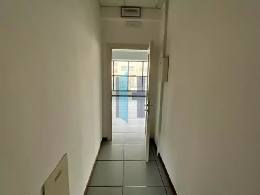 Immagine 14 di Ufficio in vendita  in via Ferri 2 a Borgosatollo