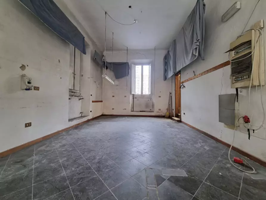 Immagine 2 di Negozio in affitto  in VIA BOCCHERINI a Firenze