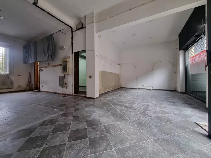Immagine 3 di Negozio in affitto  in VIA BOCCHERINI a Firenze