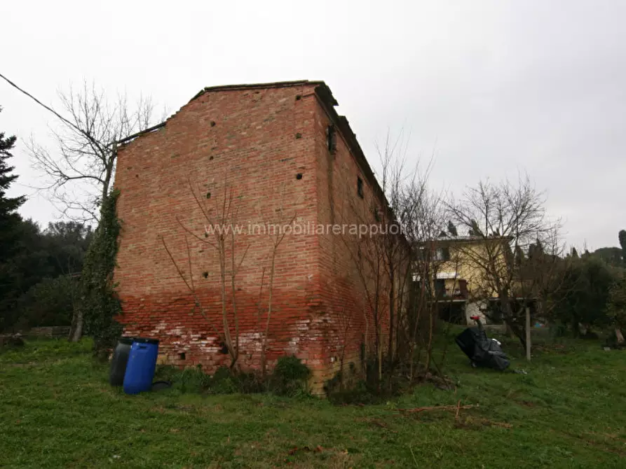 Immagine 3 di Magazzino in vendita  a Sinalunga