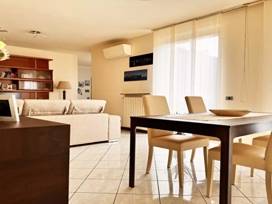 Immagine 1 di Appartamento in vendita  a Fiorenzuola D'arda