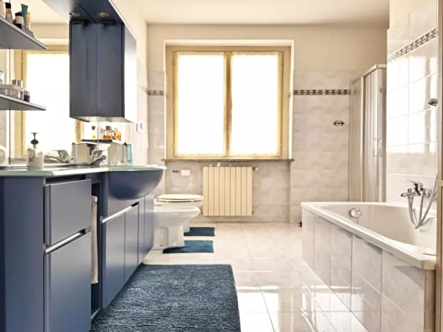 Immagine 12 di Appartamento in vendita  a Fiorenzuola D'arda