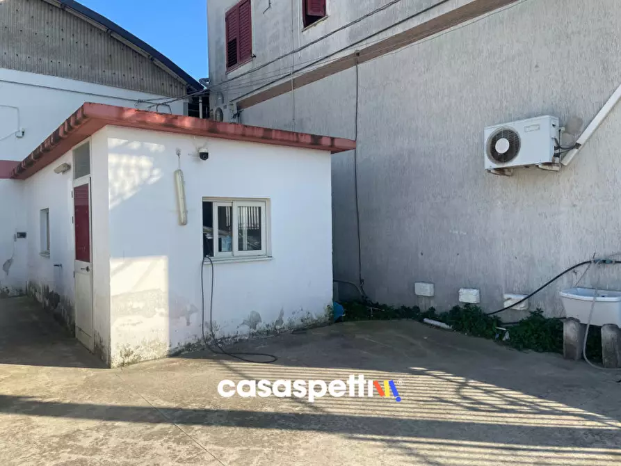 Immagine 2 di Capannone industriale in vendita  in SS 18 a Eboli