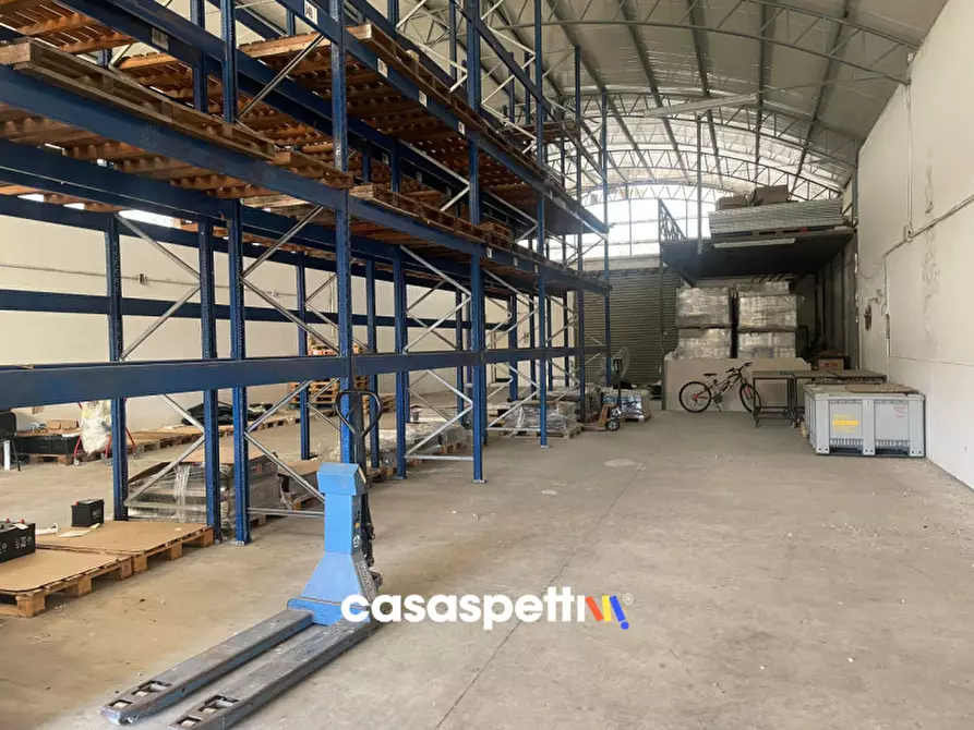 Immagine 3 di Capannone industriale in vendita  in SS 18 a Eboli