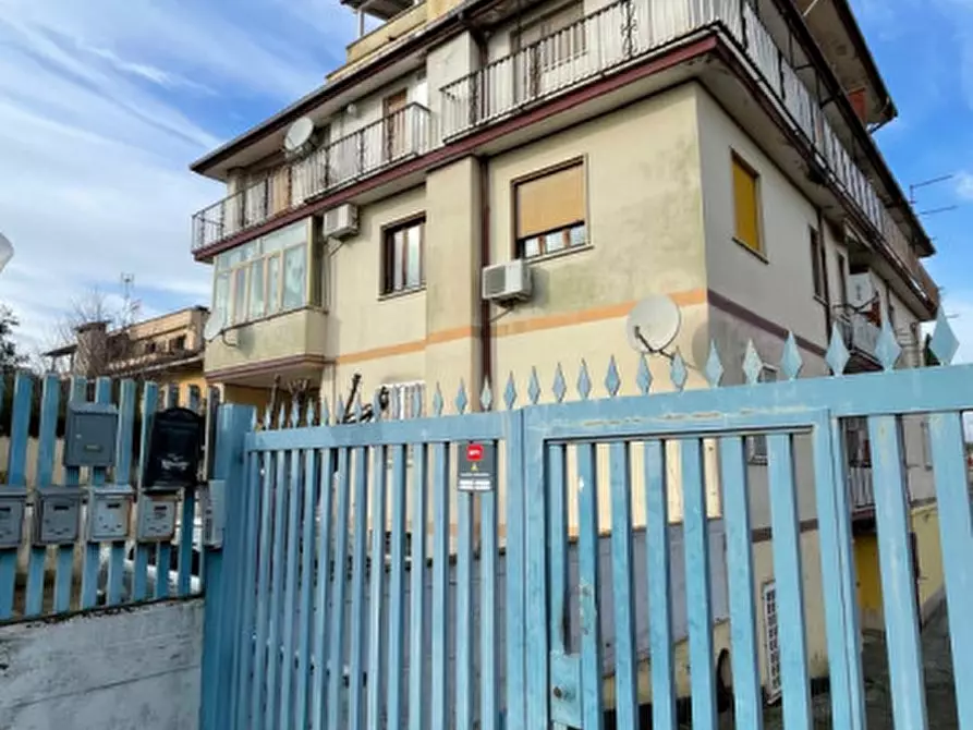 Immagine 24 di Appartamento in vendita  in via Locana a Roma