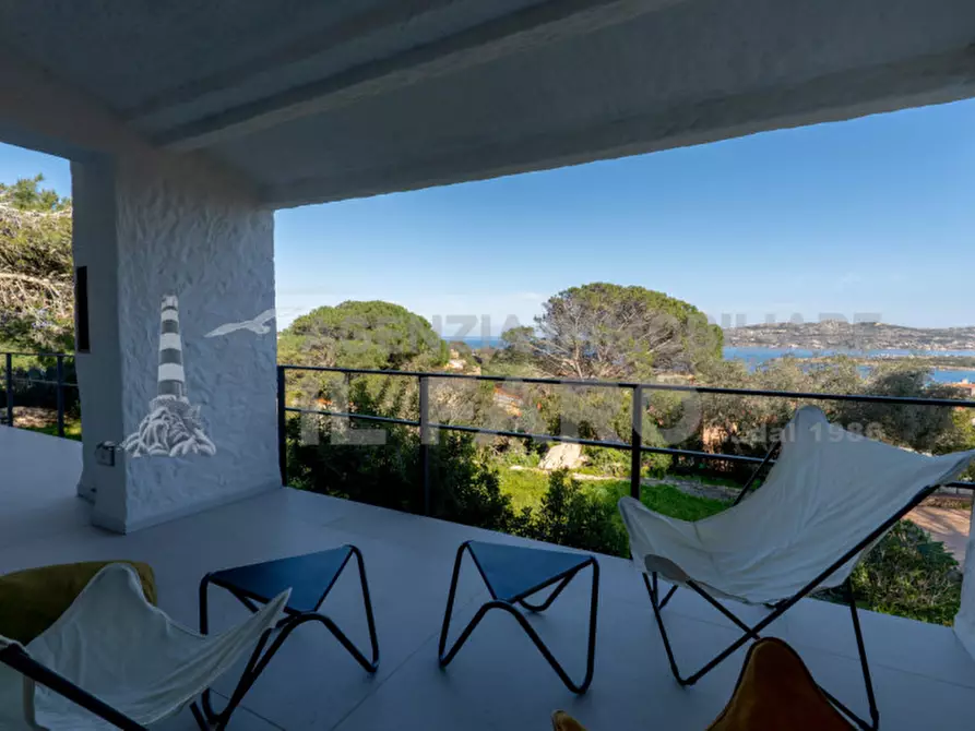 Immagine 1 di Villa in vendita  in Regione Gambino a La Maddalena