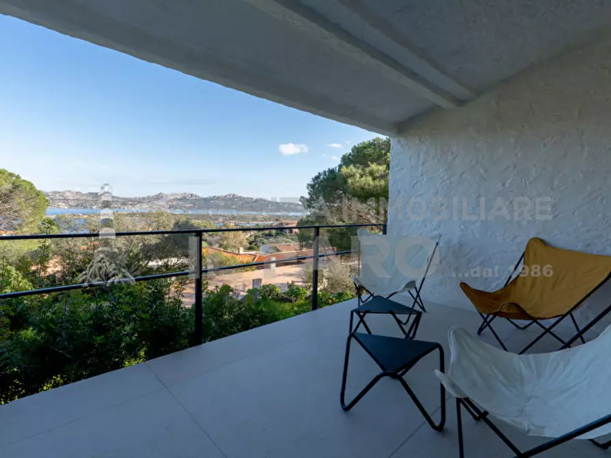 Immagine 2 di Villa in vendita  in Regione Gambino a La Maddalena