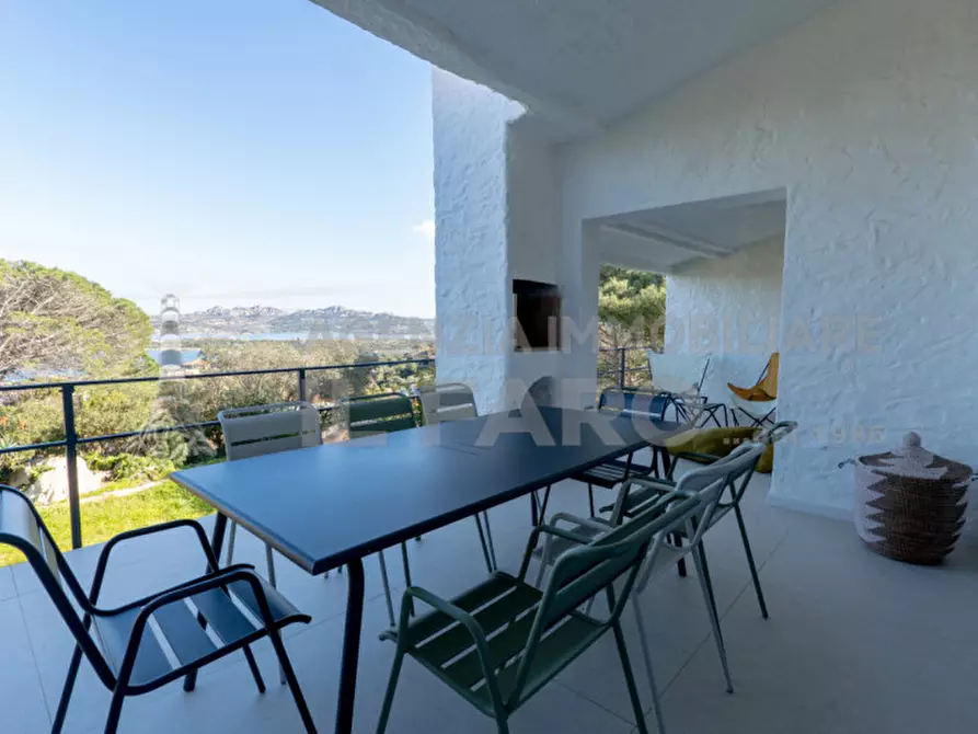 Immagine 4 di Villa in vendita  in Regione Gambino a La Maddalena