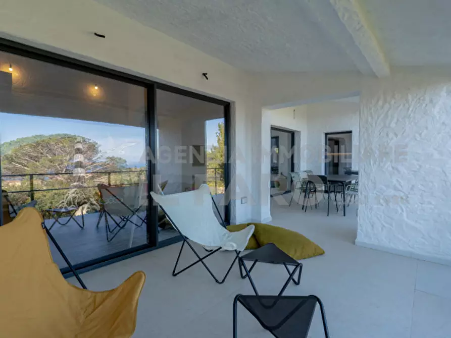 Immagine 7 di Villa in vendita  in Regione Gambino a La Maddalena