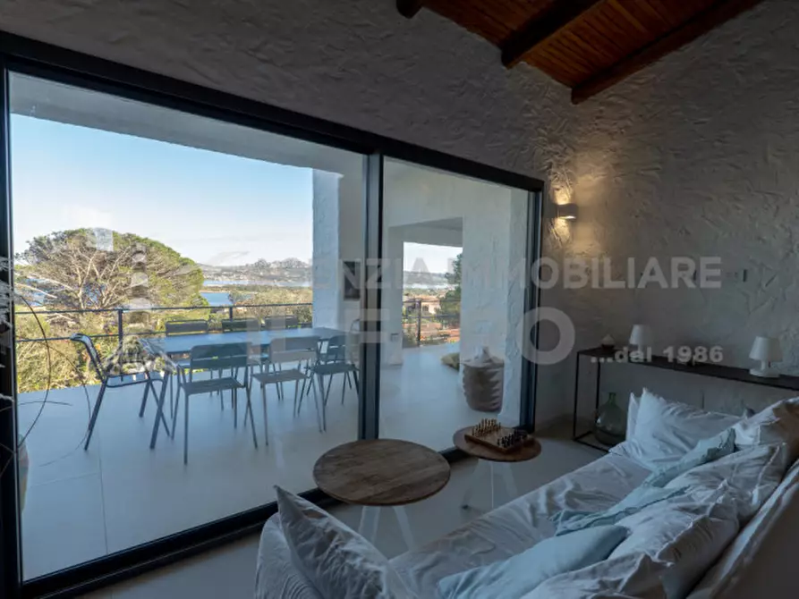 Immagine 11 di Villa in vendita  in Regione Gambino a La Maddalena