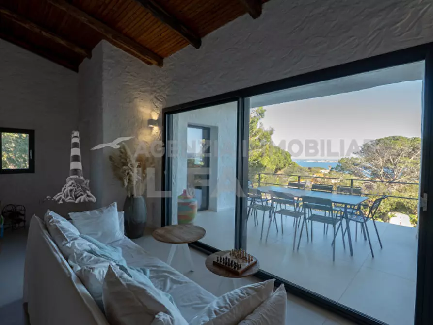 Immagine 12 di Villa in vendita  in Regione Gambino a La Maddalena