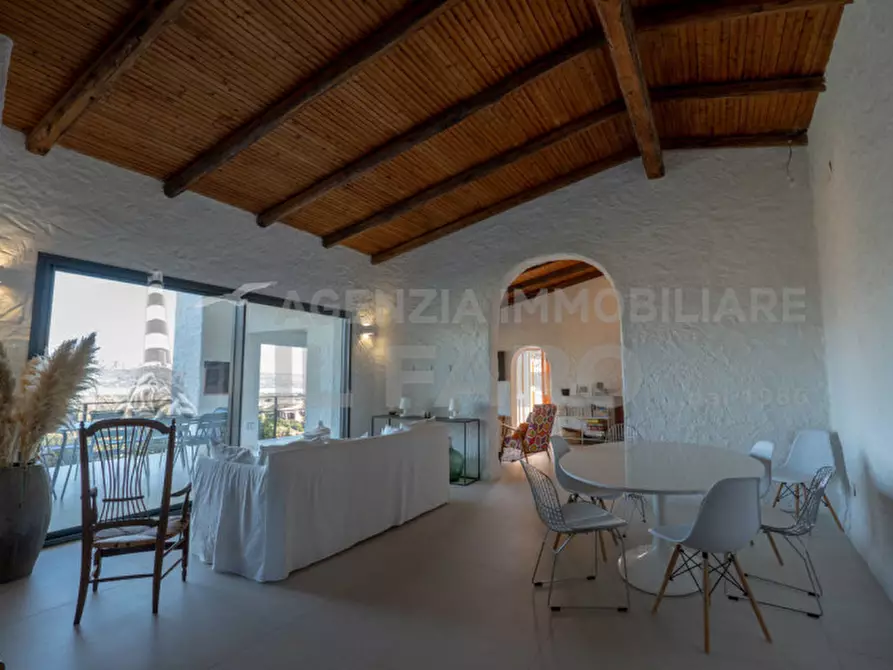 Immagine 14 di Villa in vendita  in Regione Gambino a La Maddalena