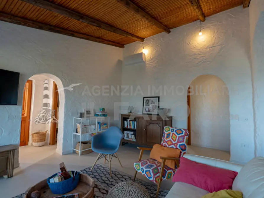 Immagine 18 di Villa in vendita  in Regione Gambino a La Maddalena