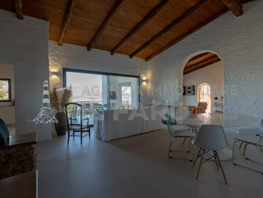 Immagine 19 di Villa in vendita  in Regione Gambino a La Maddalena