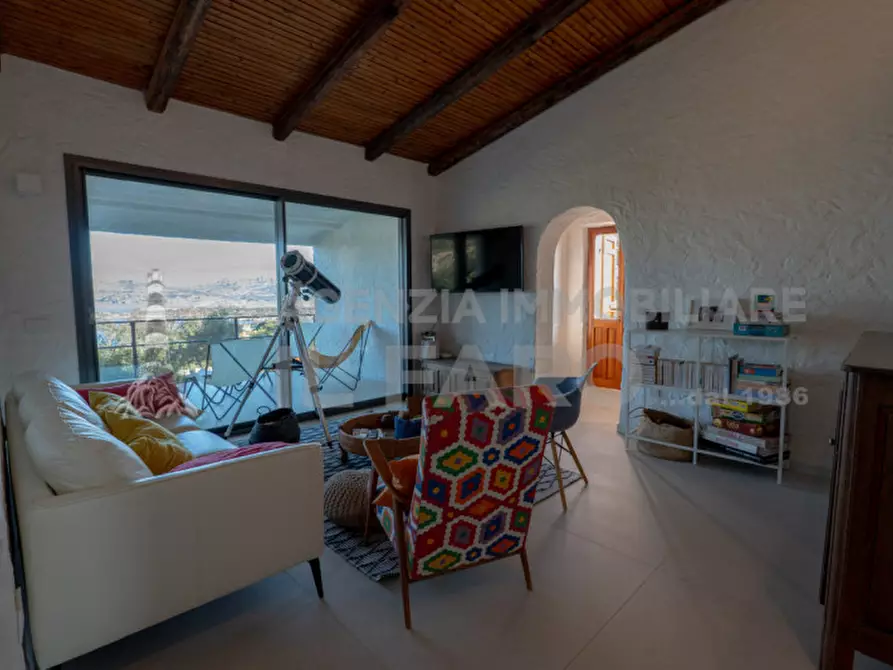 Immagine 20 di Villa in vendita  in Regione Gambino a La Maddalena