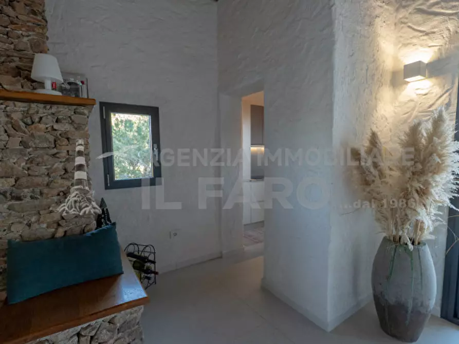 Immagine 25 di Villa in vendita  in Regione Gambino a La Maddalena