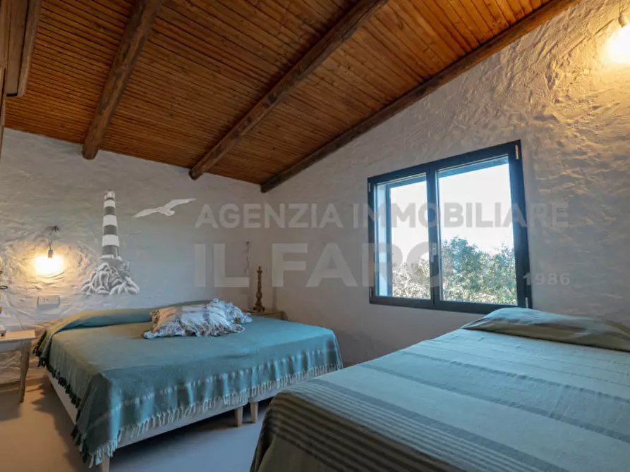 Immagine 30 di Villa in vendita  in Regione Gambino a La Maddalena