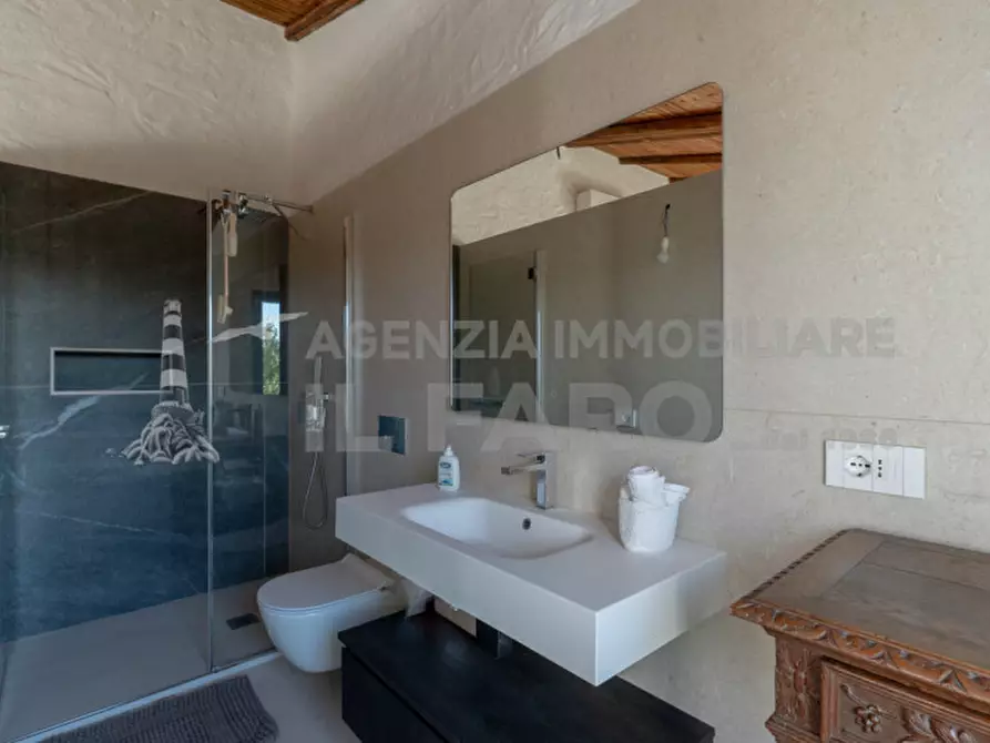 Immagine 43 di Villa in vendita  in Regione Gambino a La Maddalena