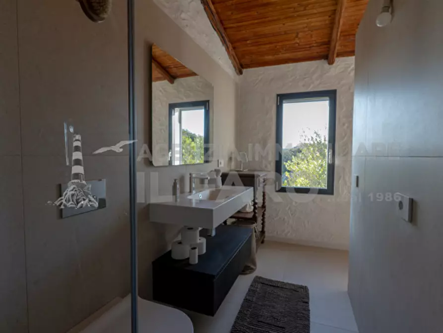 Immagine 44 di Villa in vendita  in Regione Gambino a La Maddalena