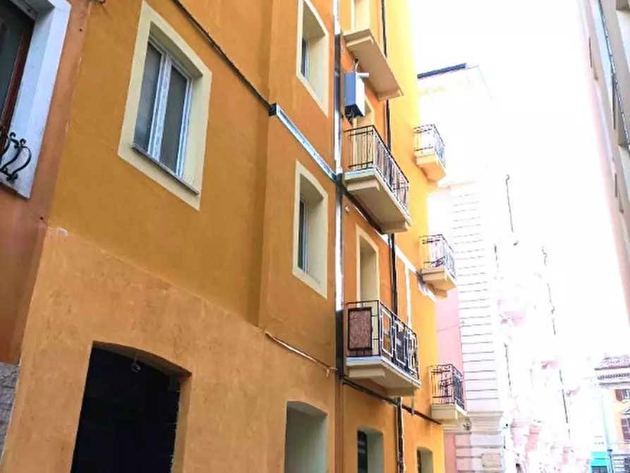 Immagine 27 di Appartamento in vendita  in Piazza Giuseppe Garibaldi a Pescara