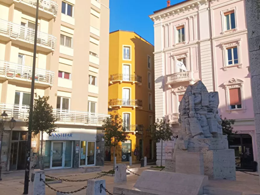 Immagine 43 di Appartamento in vendita  in Piazza Giuseppe Garibaldi a Pescara