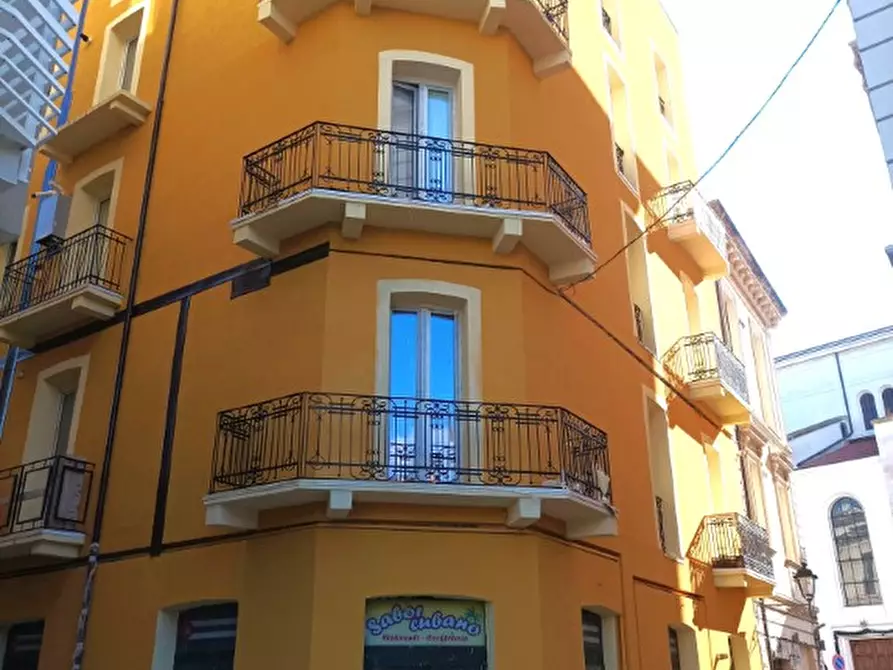 Immagine 46 di Appartamento in vendita  in Piazza Giuseppe Garibaldi a Pescara