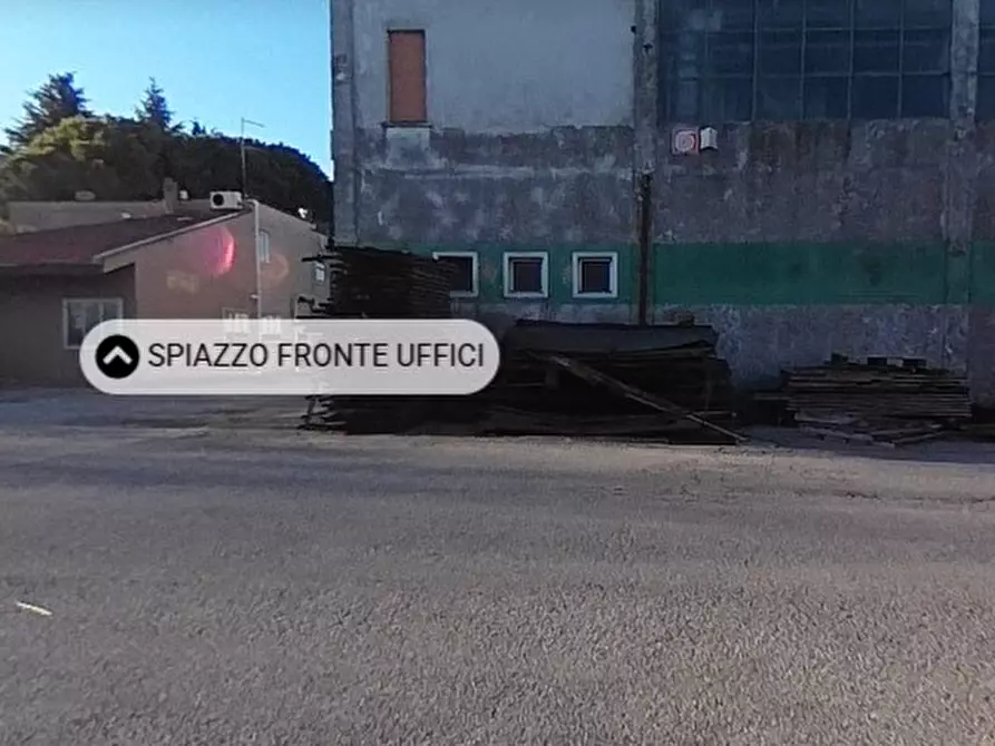 Immagine 5 di Capannone industriale in vendita  in Strada Statale Romea, 108 a Mira