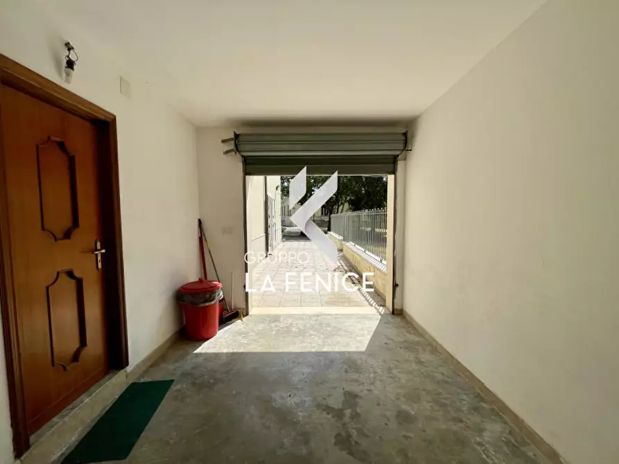 Immagine 36 di Casa indipendente in vendita  in Carpari a Locorotondo