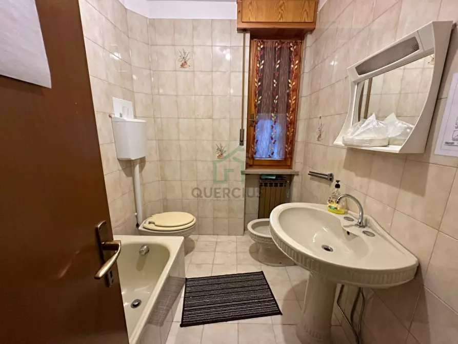 Immagine 56 di Attività commerciale in vendita  in Villaggio di Colognola ai Colli a Colognola Ai Colli